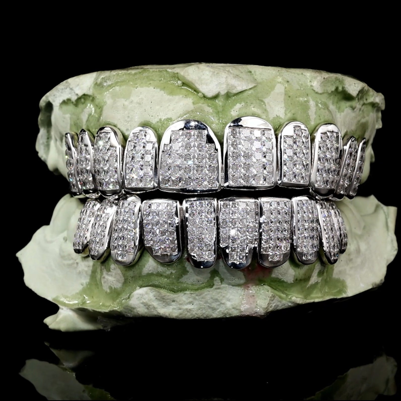 10 on 10 VVS Moissanite Princess Cut Grillz – alternate product view 6