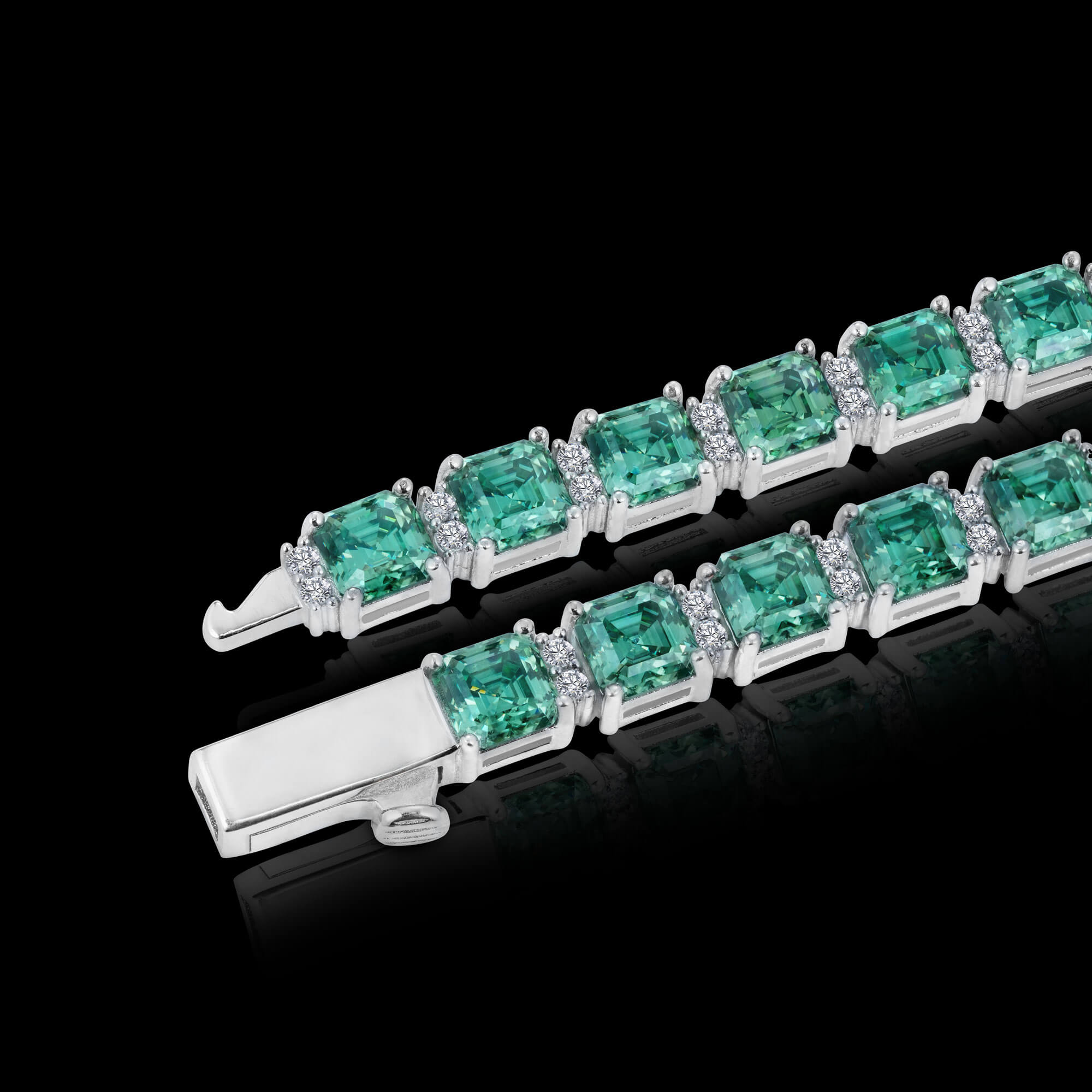 5MM Emerald Green Moissanite Tennis Bracelet – alternate product view 3