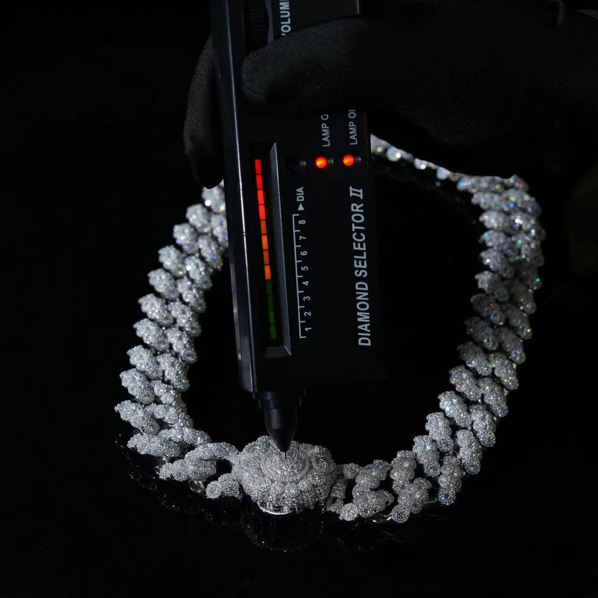 Collier chaîne cubaine en moissanite patte de chien 21 mm – Or 14K