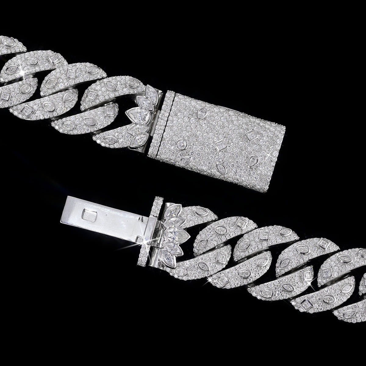 20mm Iced Out Moissanite Cuban Link Chain – Luxury Hip Hop Jewelry – alternate product view 3