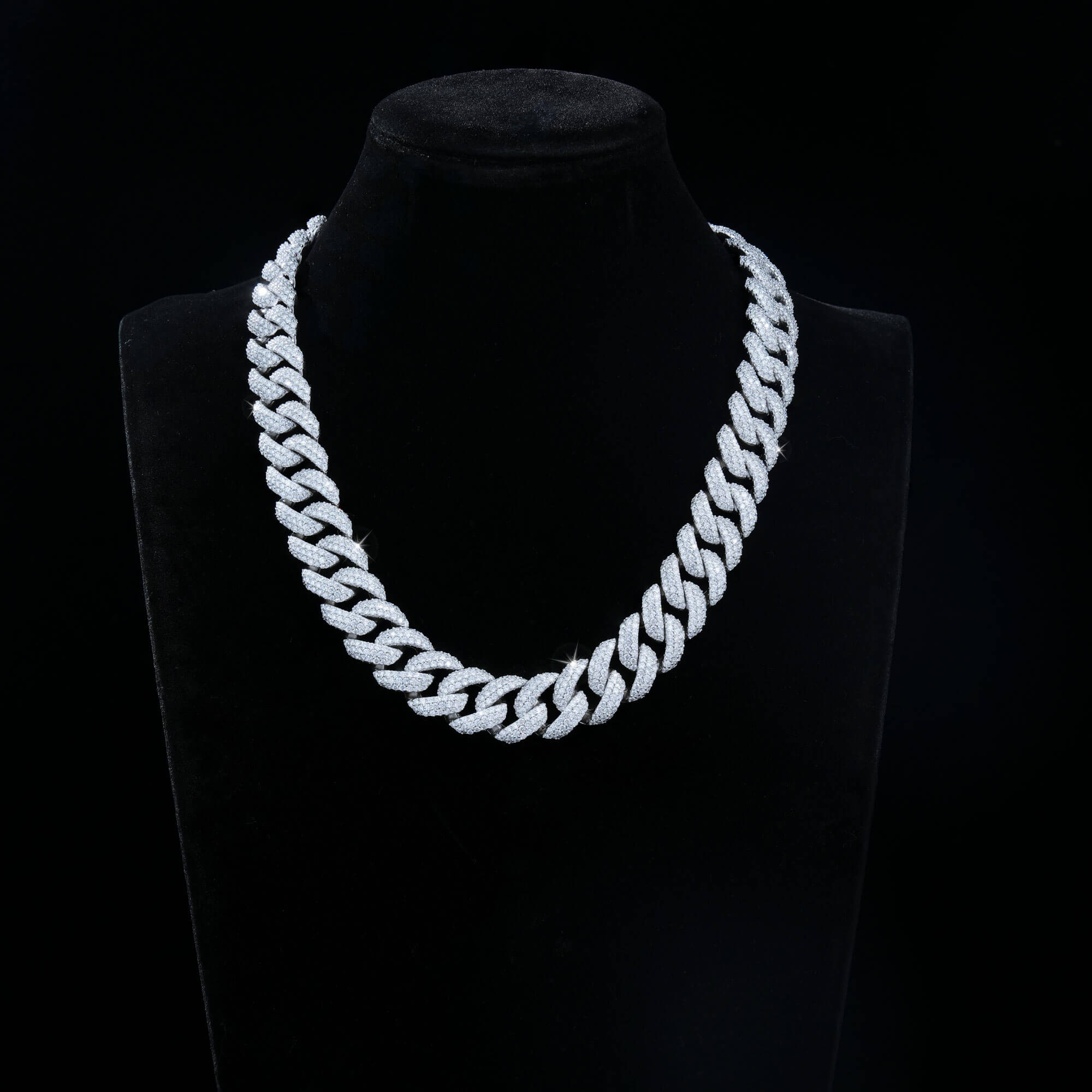 18MM 3 Row Moissanite Curved Cuban Link Chain Iced Out Heavy Full Pavé Necklace – alternate product view 6