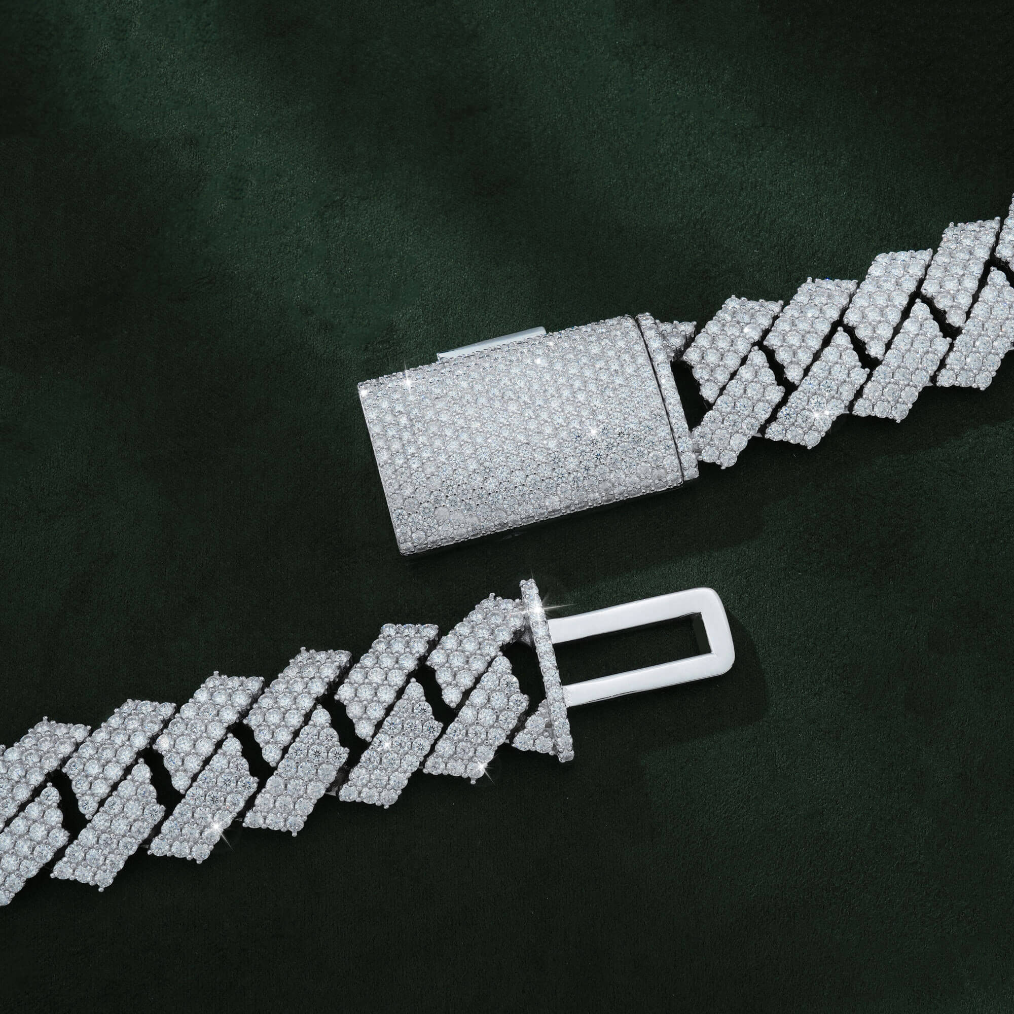 22MM Three-Row Moissanite Cuban Link Chain – Iced Out VVS – alternate product view 3