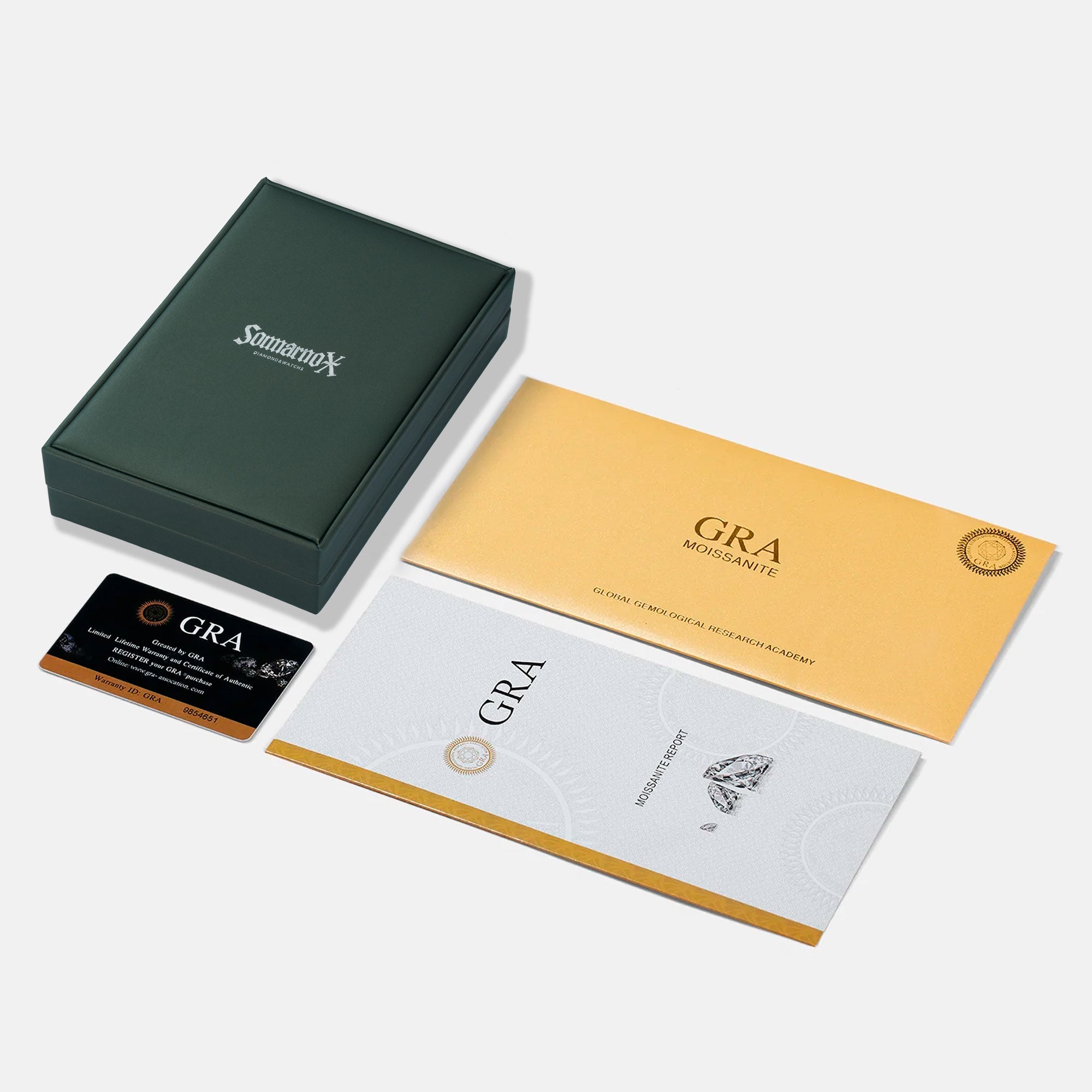 Custom “4F” Round Medallion Pendant – Iced-Out Hip Hop Charm