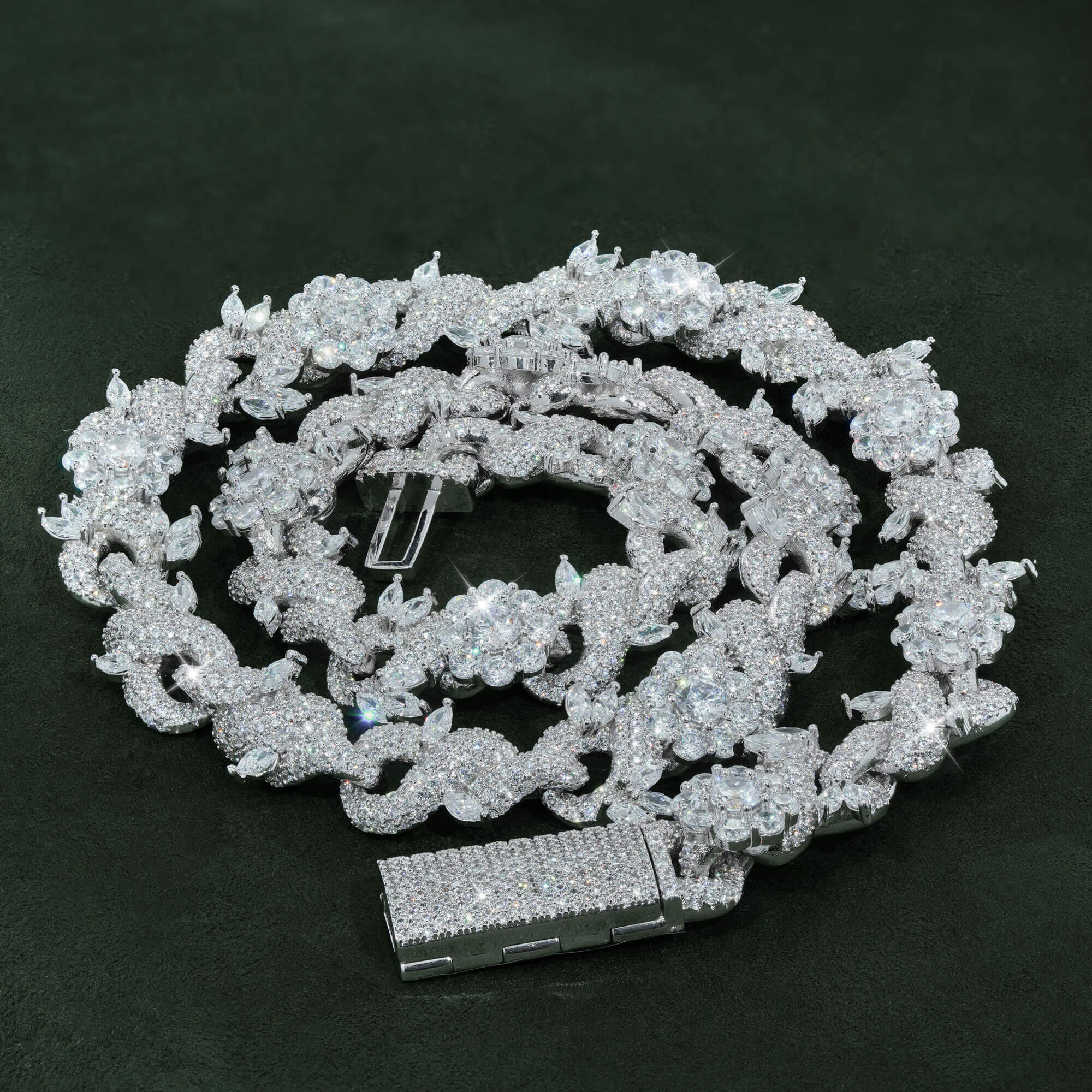 15MM Flame Link VVS Moissanite Chain