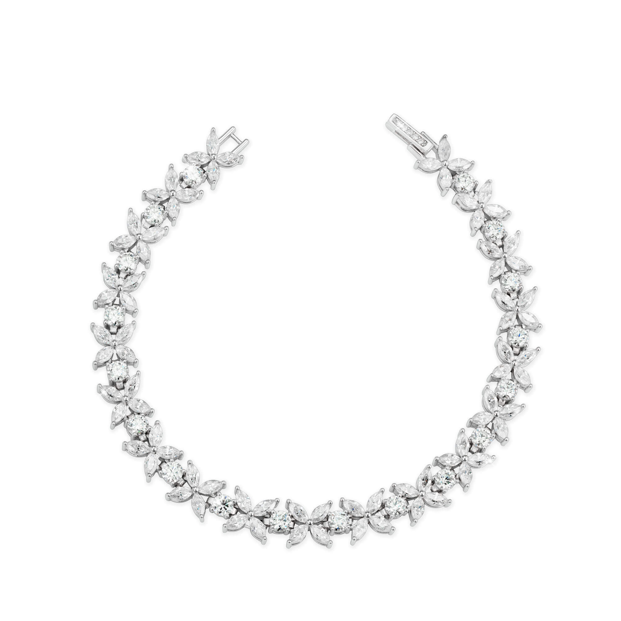 9MM Four Leaf Clover Fancy Cut VVS Moissanite Bracelet – alternate product view 4