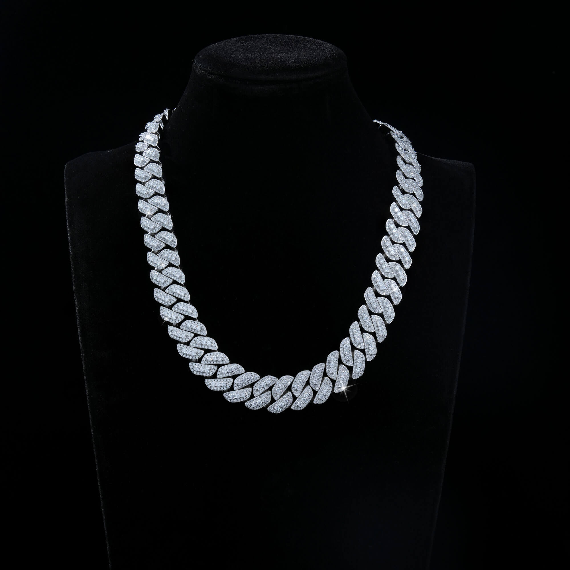 18MM 3 Row Moissanite Cuban Link Chain Mixed Size Pavé Iced Out Heavy Shine Necklace – alternate product view 6