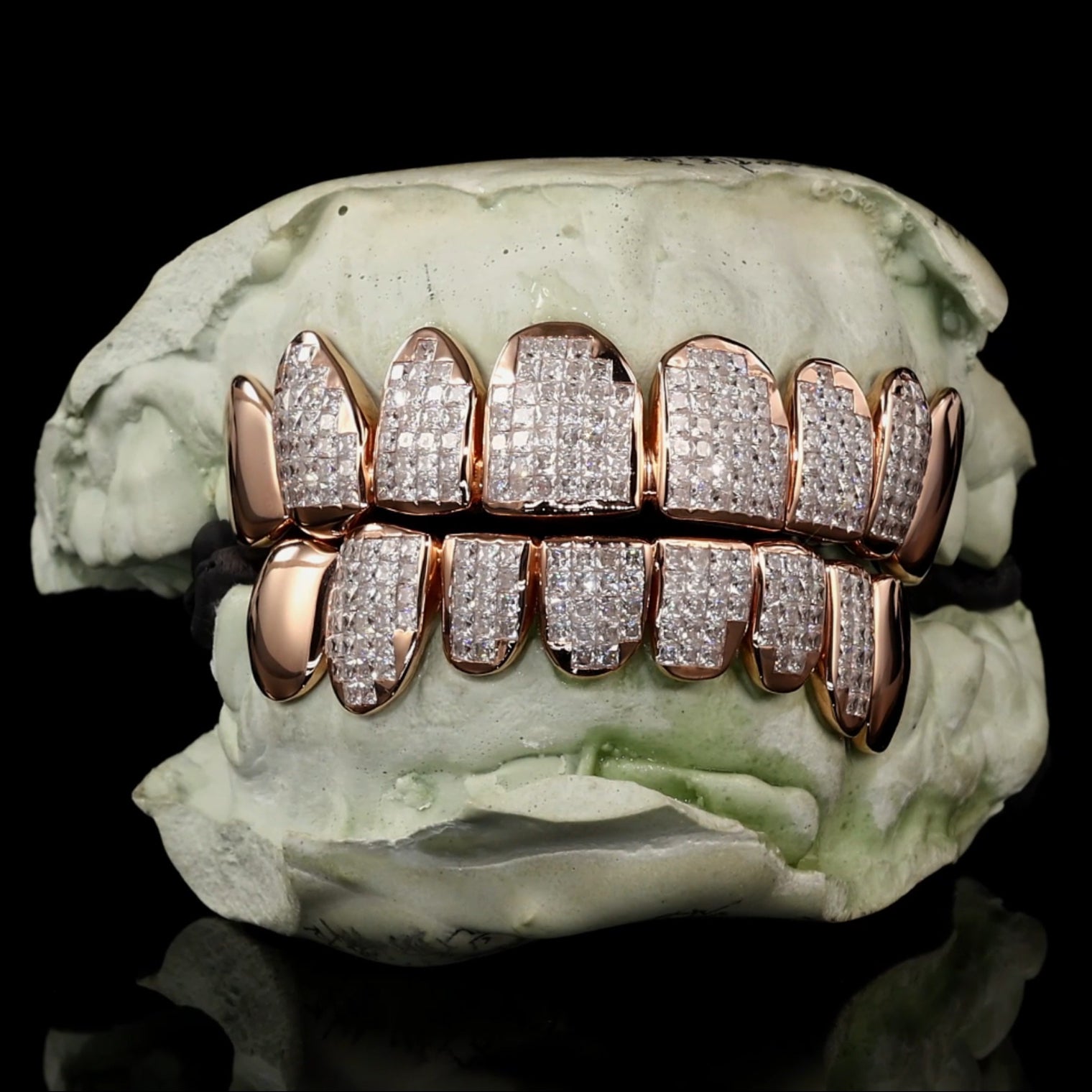8 on 8 VVS Moissanite Grillz – Princess Cut Diamond Grillz, Grillz Moissanite Design