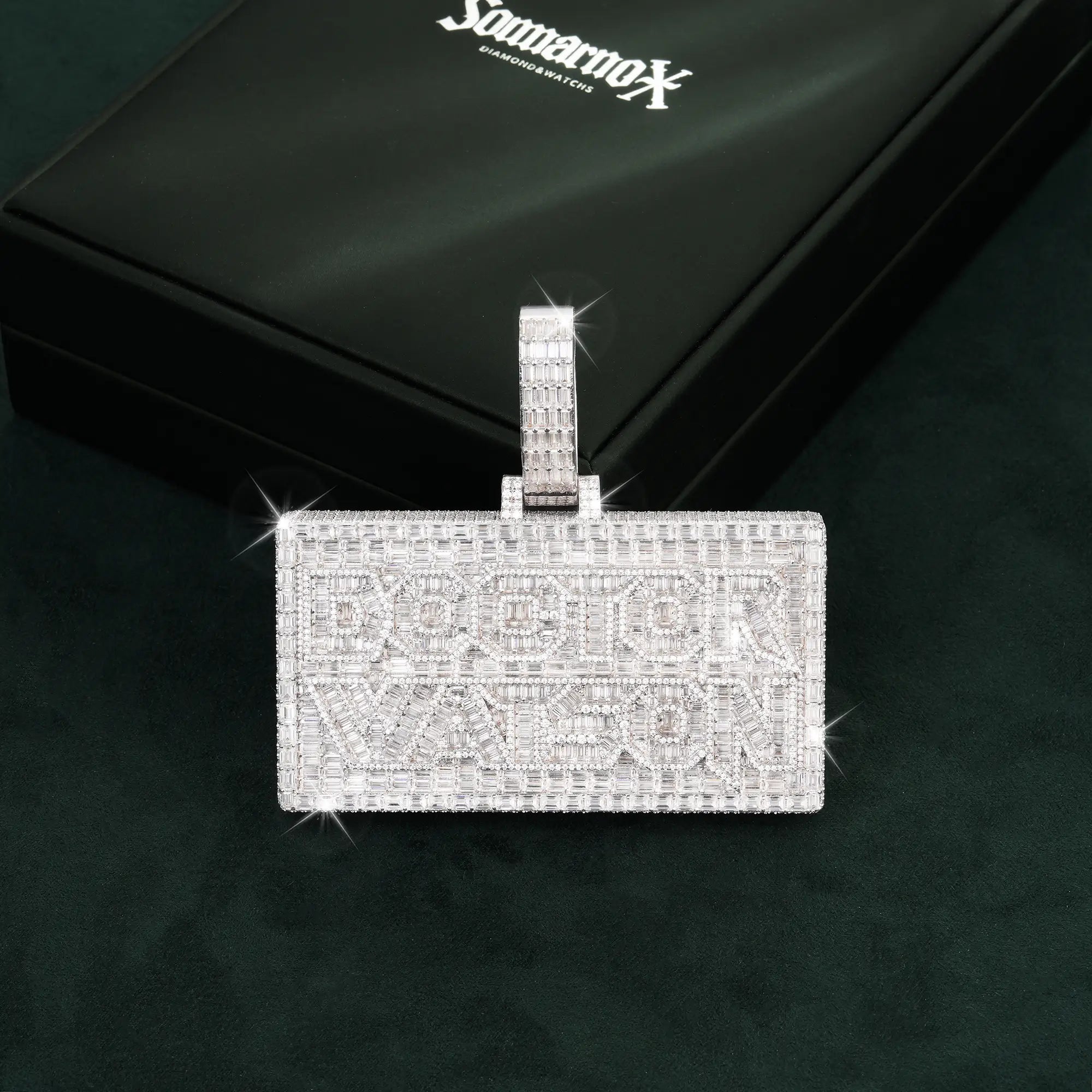 Custom Baguette Iced-Out Nameplate Pendant – 14K Gold Moissanite Custom Pendant