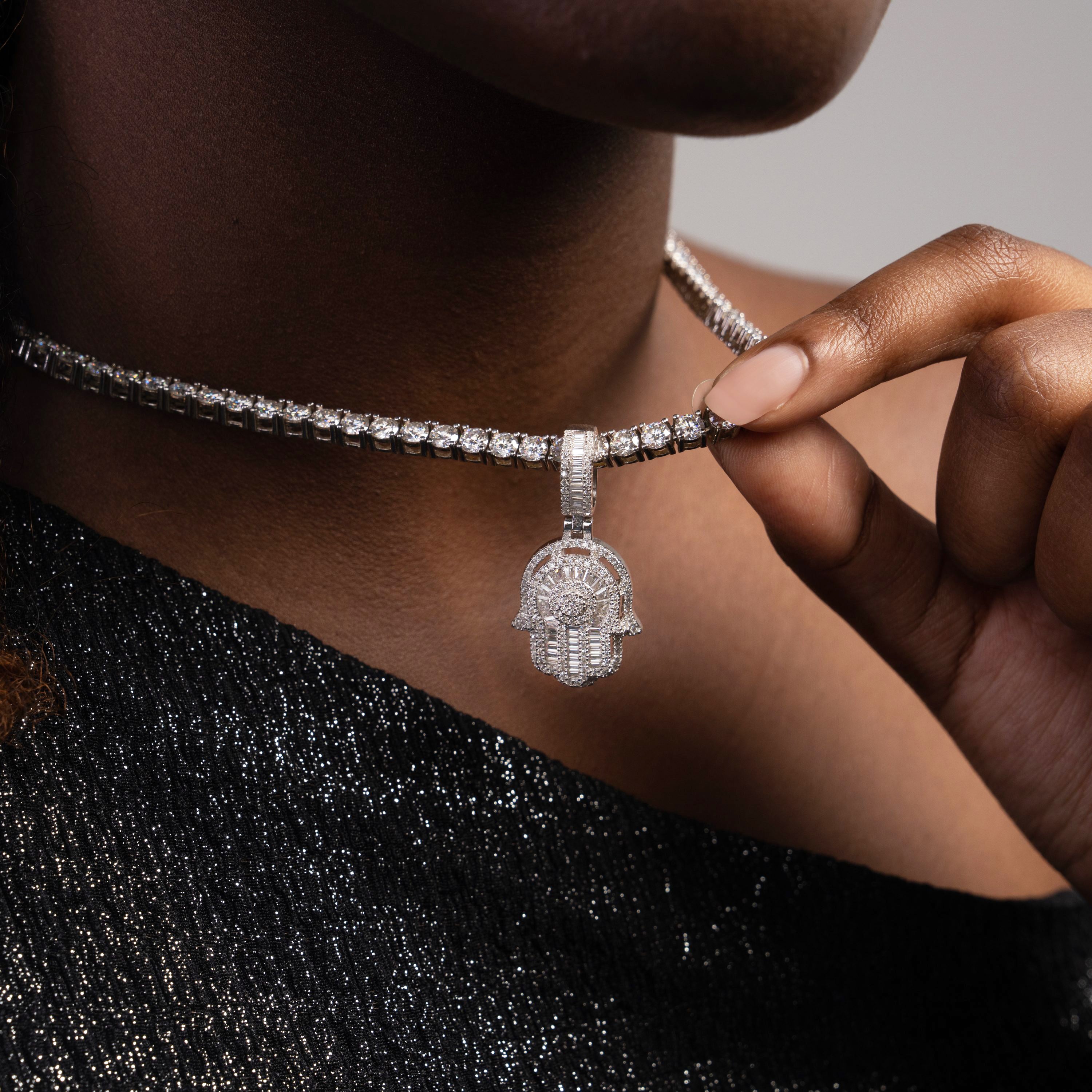 Iced Out Hamsa Hand Pendant – Baguette & Round Cut Moissanite Charm by Sommarnox