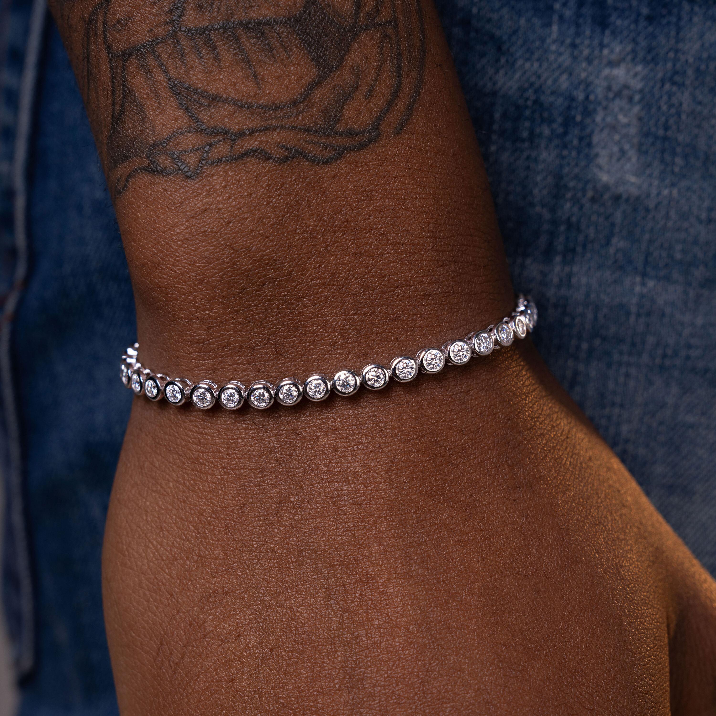 3MM Moissanite Round Bezel Tennis Bracelet by Sommarnox