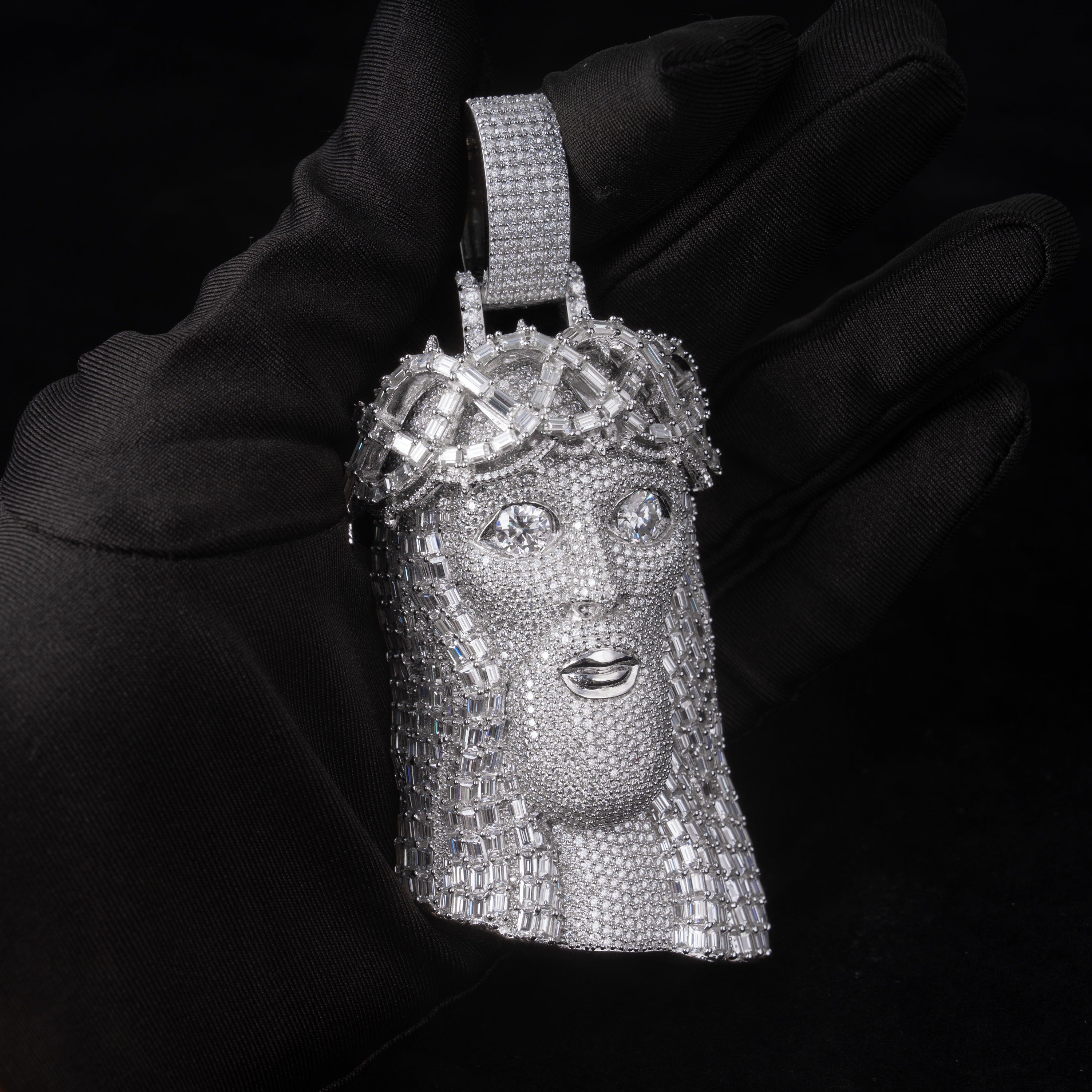 Moissanite Jesus Piece – alternate product view 6