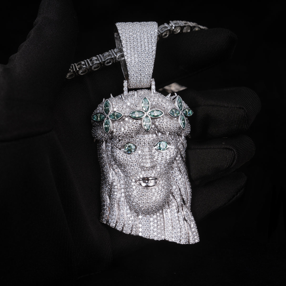 Moissanite Green Flowers Jesus Pendant – product view