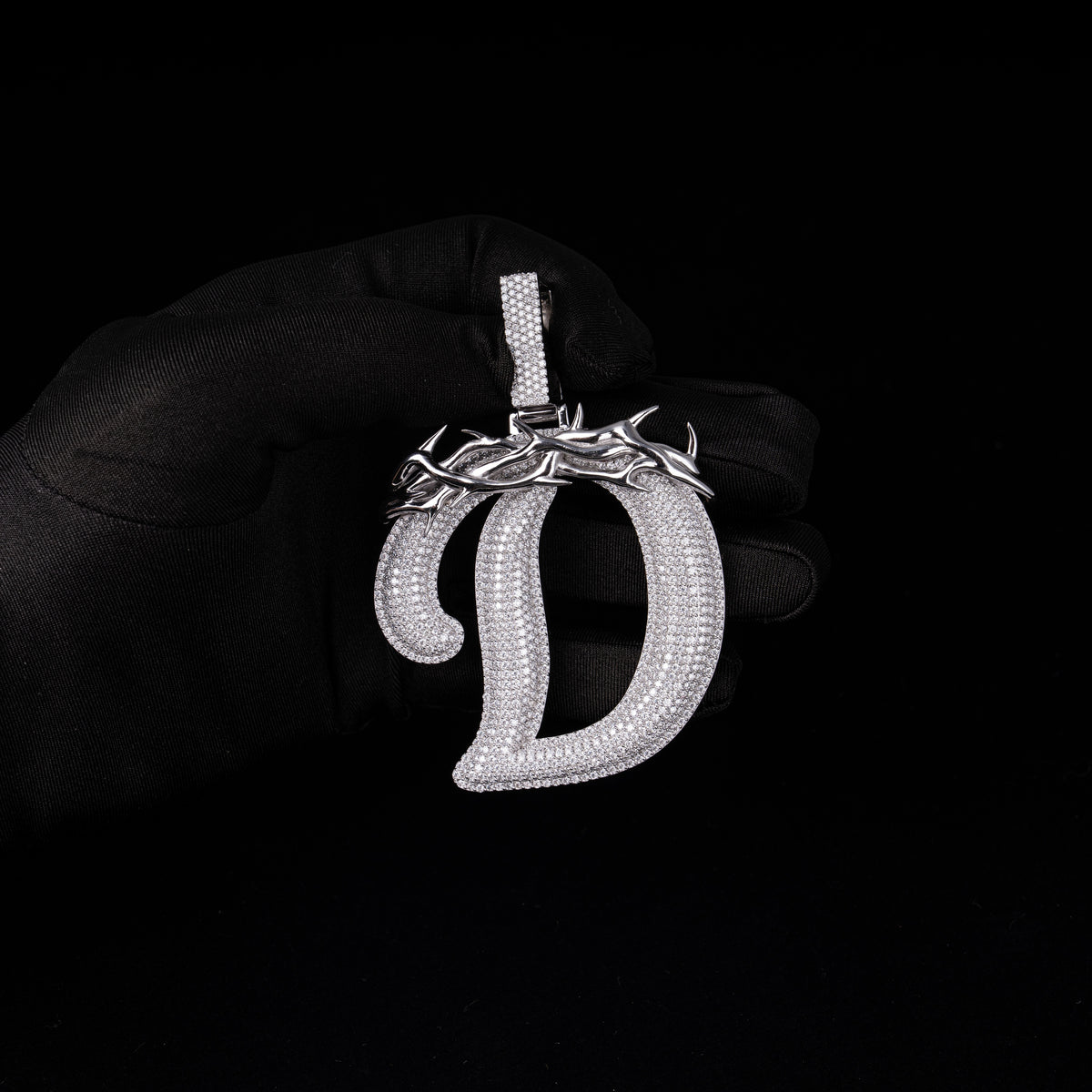 Iced Out Letter D Q Pendant – Moissanite Thorn Initial Charm – alternate product view 7