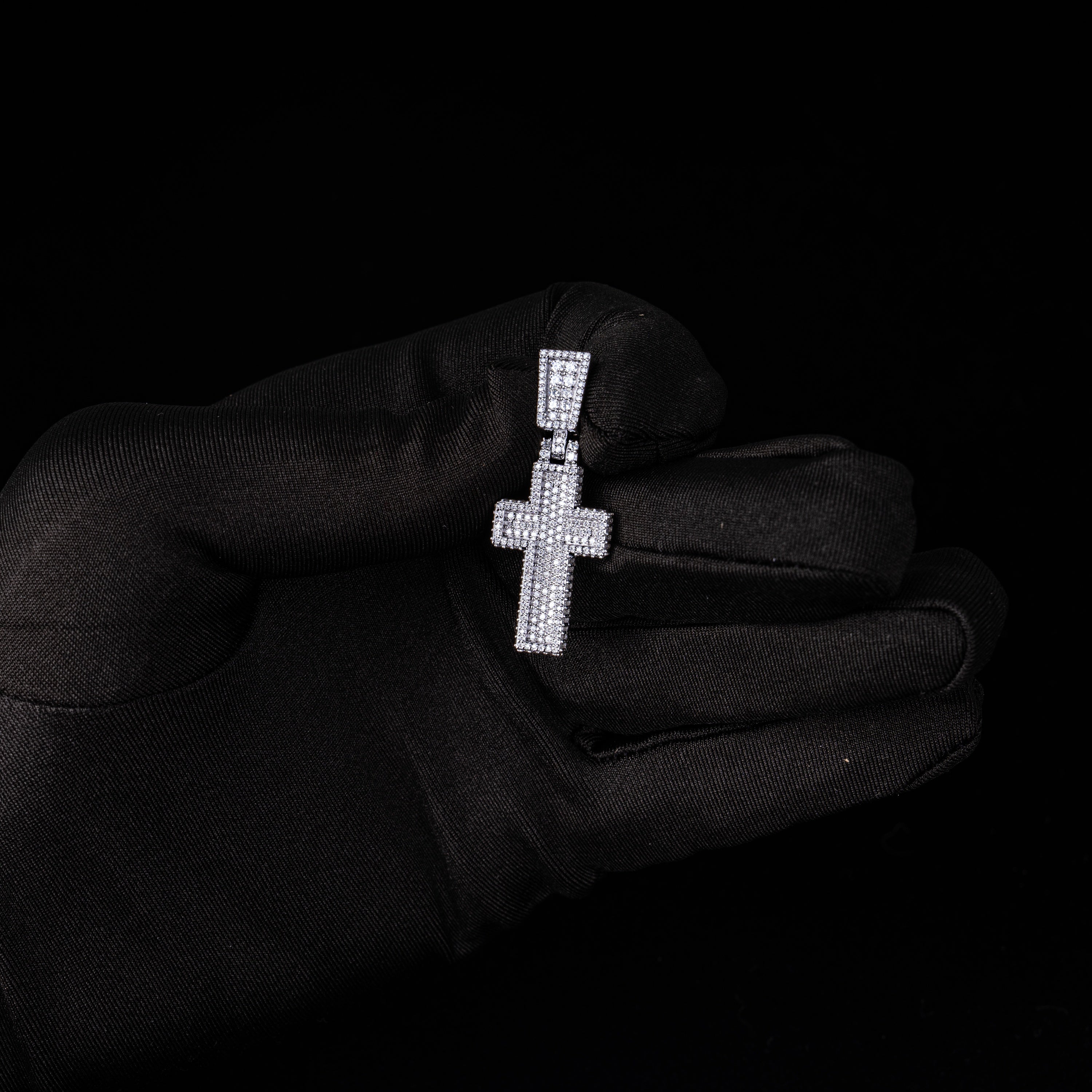 Iced Out Cross Pendant – Moissanite Hip Hop Charm – alternate product view 10