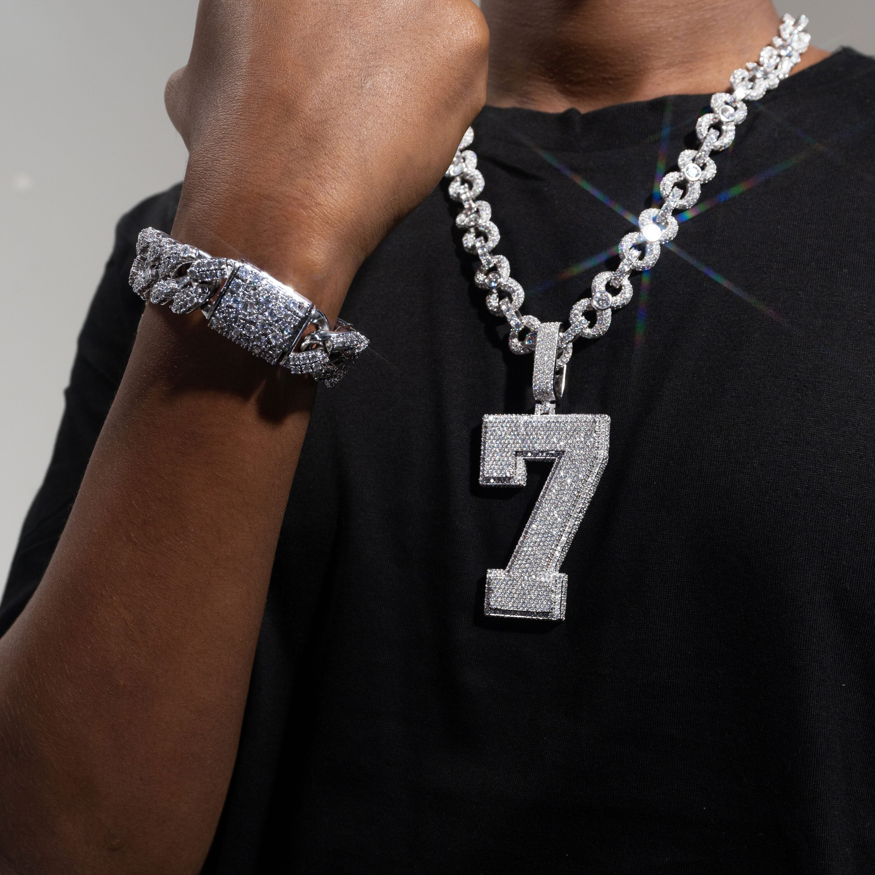 Custom Hip Hop Moissanite "7" Pendant – alternate product view 2