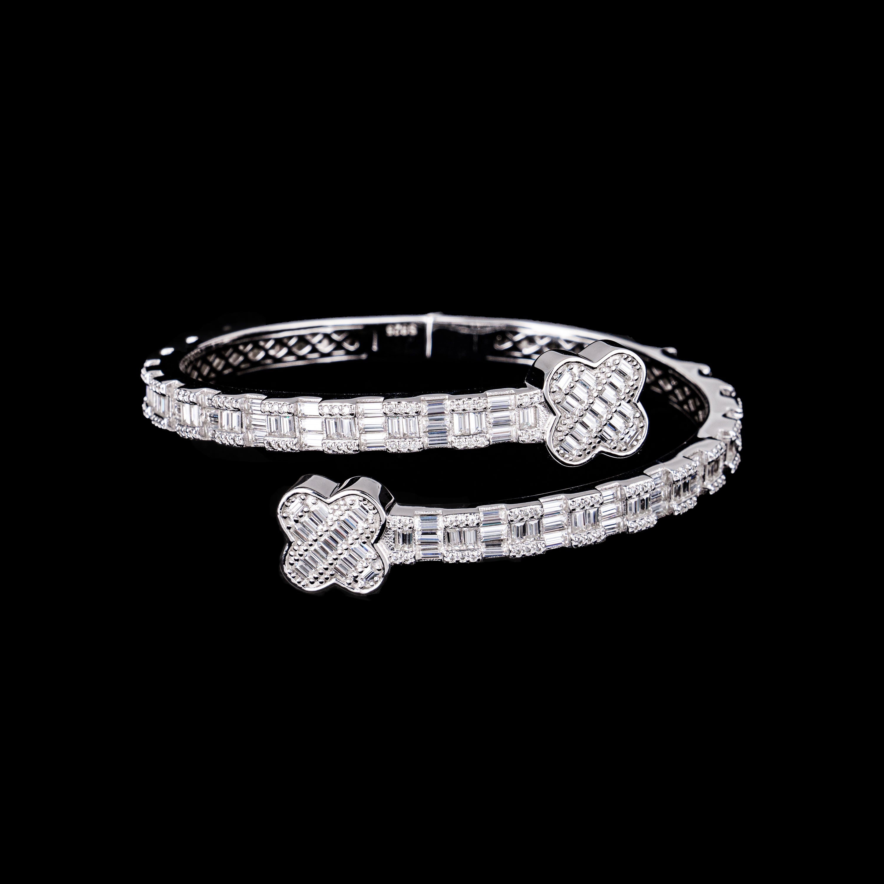 6MM Moissanite Four Leaf Clover Bangle – alternate product view 5