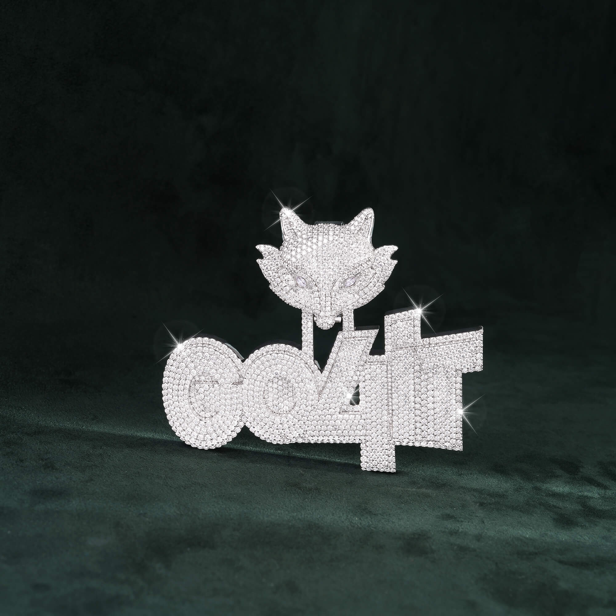 Custom Iced-Out “GO4iT” Fox Pendant – Bling Hip Hop Letter Charm