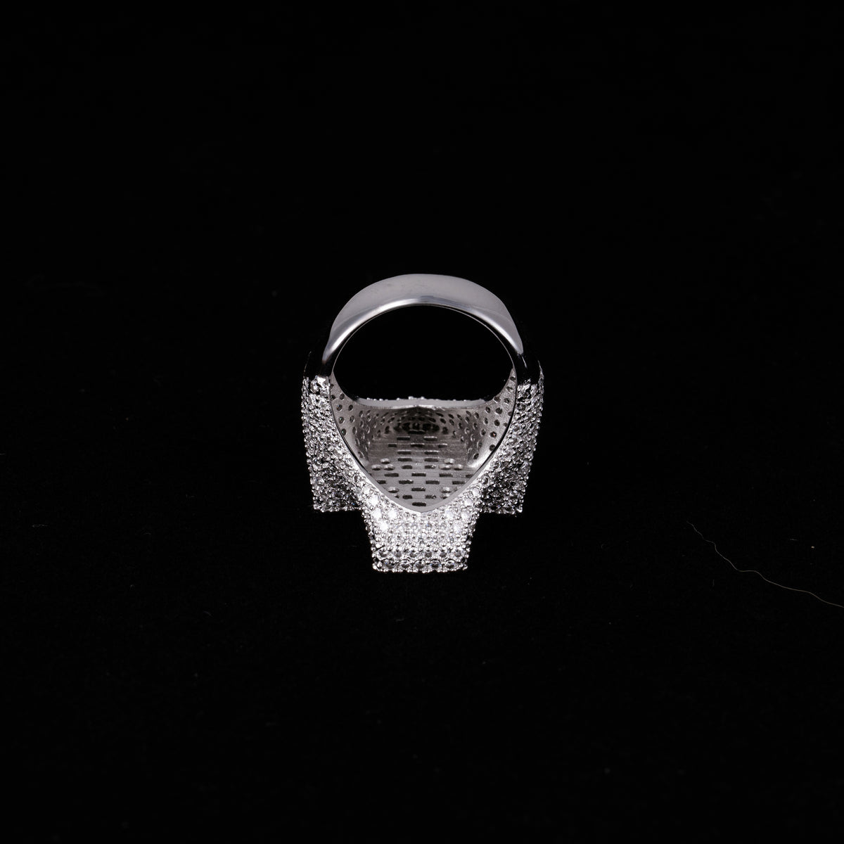 Moissanite Cross Niche Baguette Ring – alternate product view 2
