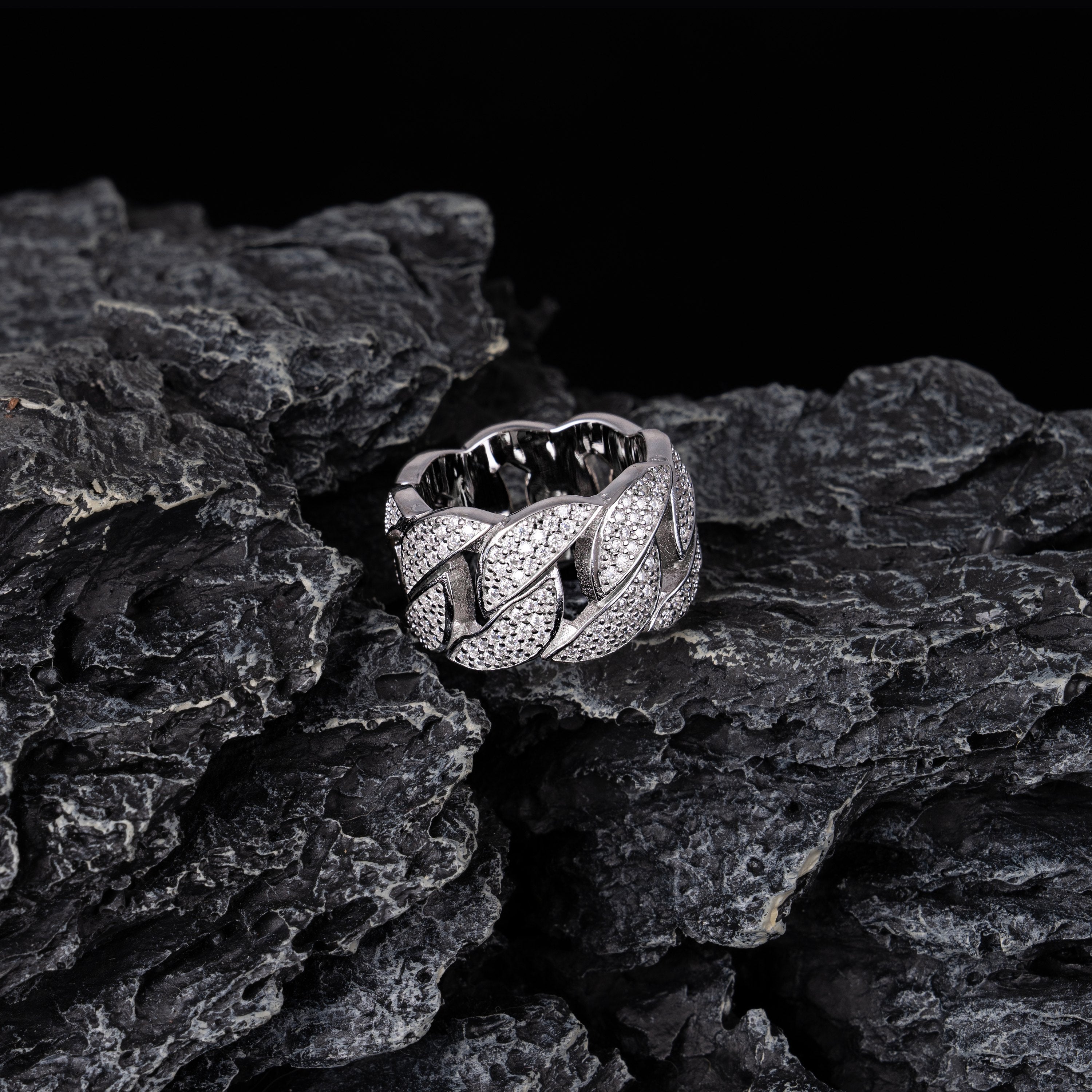 Iced Out Cuban Link Ring 3 Row Moissanite Pavé Statement Ring by Sommarnox
