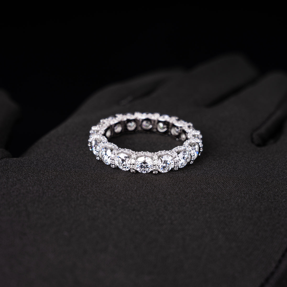 Moissanite Round Cut Full Ice Ring – alternate product view 4