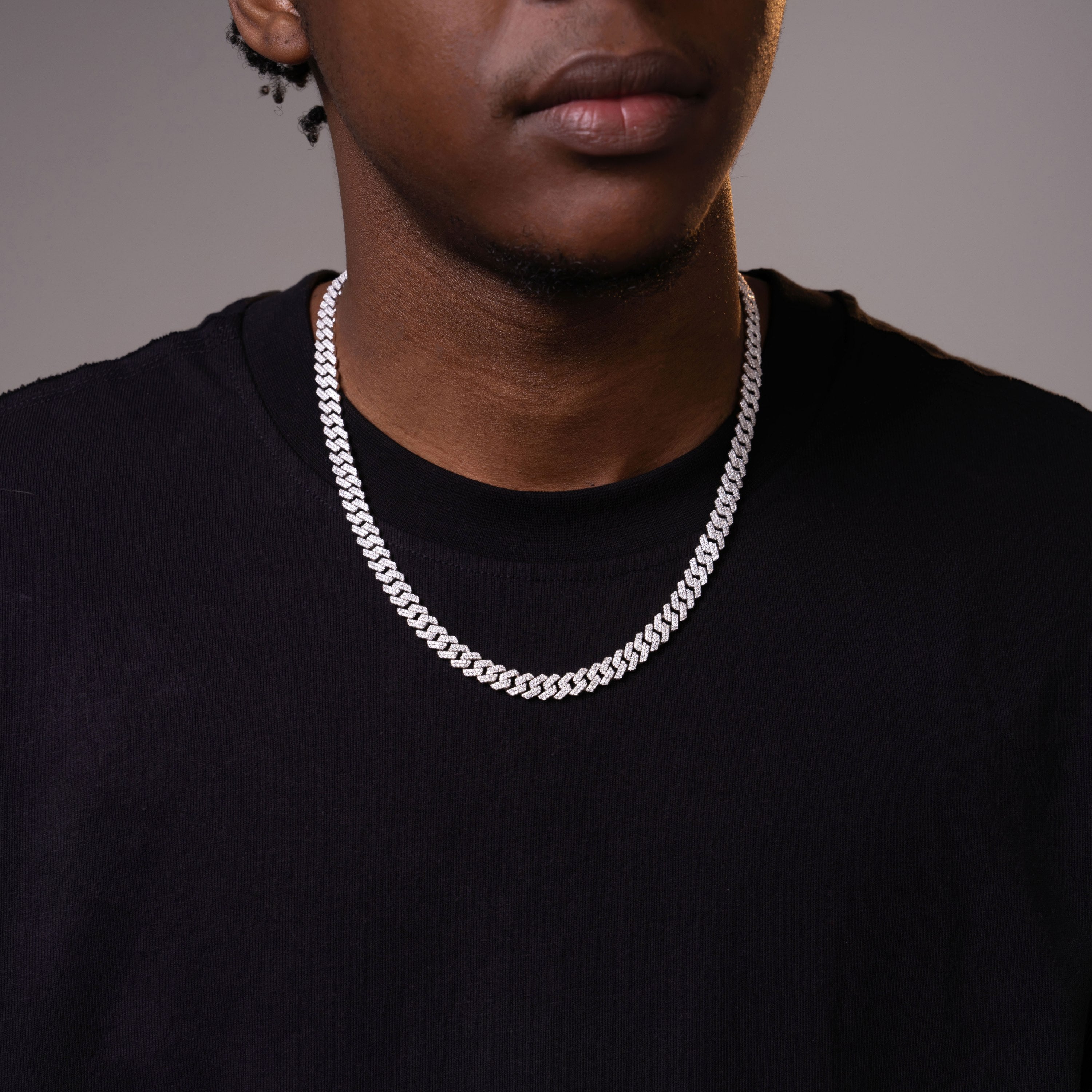 Sommarnox 8mm 2 row stone Cuban chain moissanite necklace worn by model