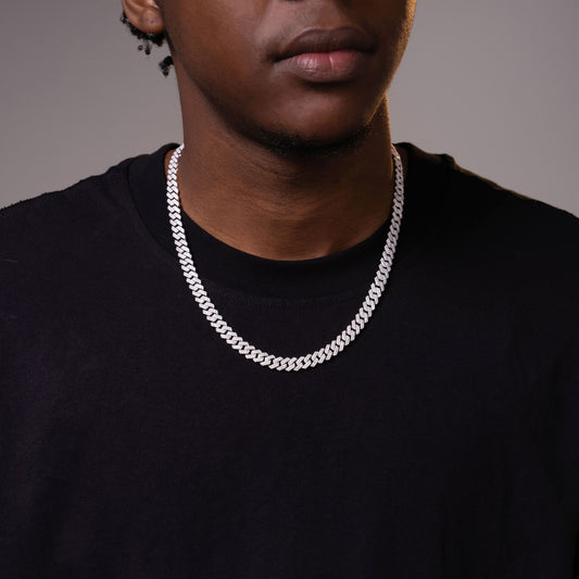 Sommarnox 8mm 2 row stone Cuban chain moissanite necklace worn by model